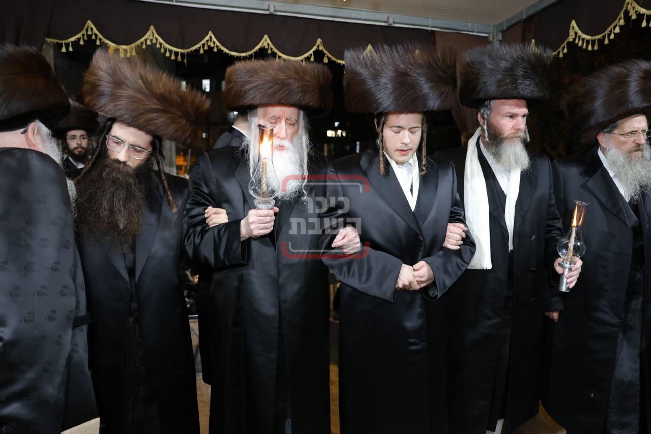 שמחת נישואי נכד האדמו"ר ממחנובקא בעלזא 