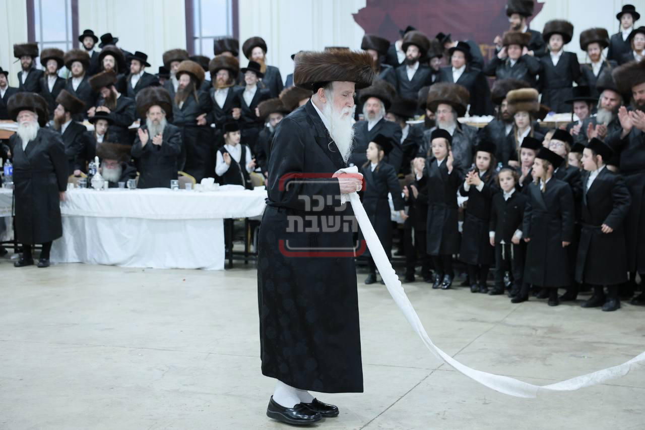 שמחת נישואי נכד האדמו"ר ממחנובקא בעלזא 