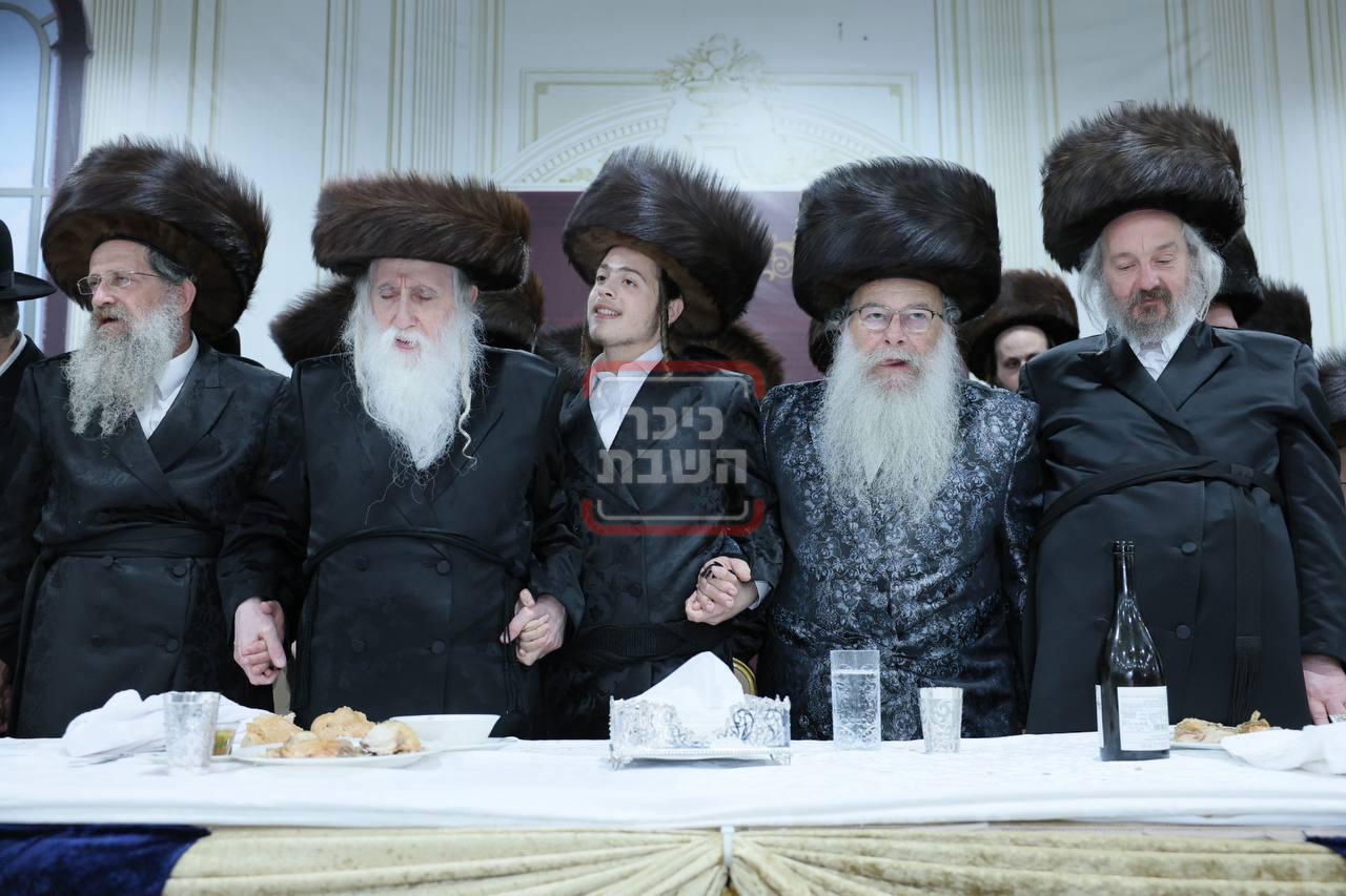 שמחת נישואי נכד האדמו"ר ממחנובקא בעלזא 