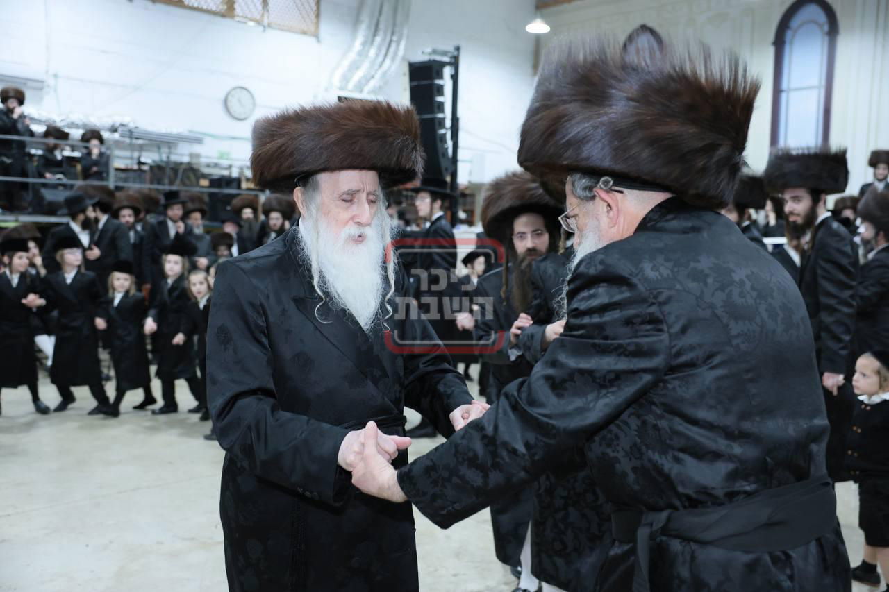 שמחת נישואי נכד האדמו"ר ממחנובקא בעלזא 