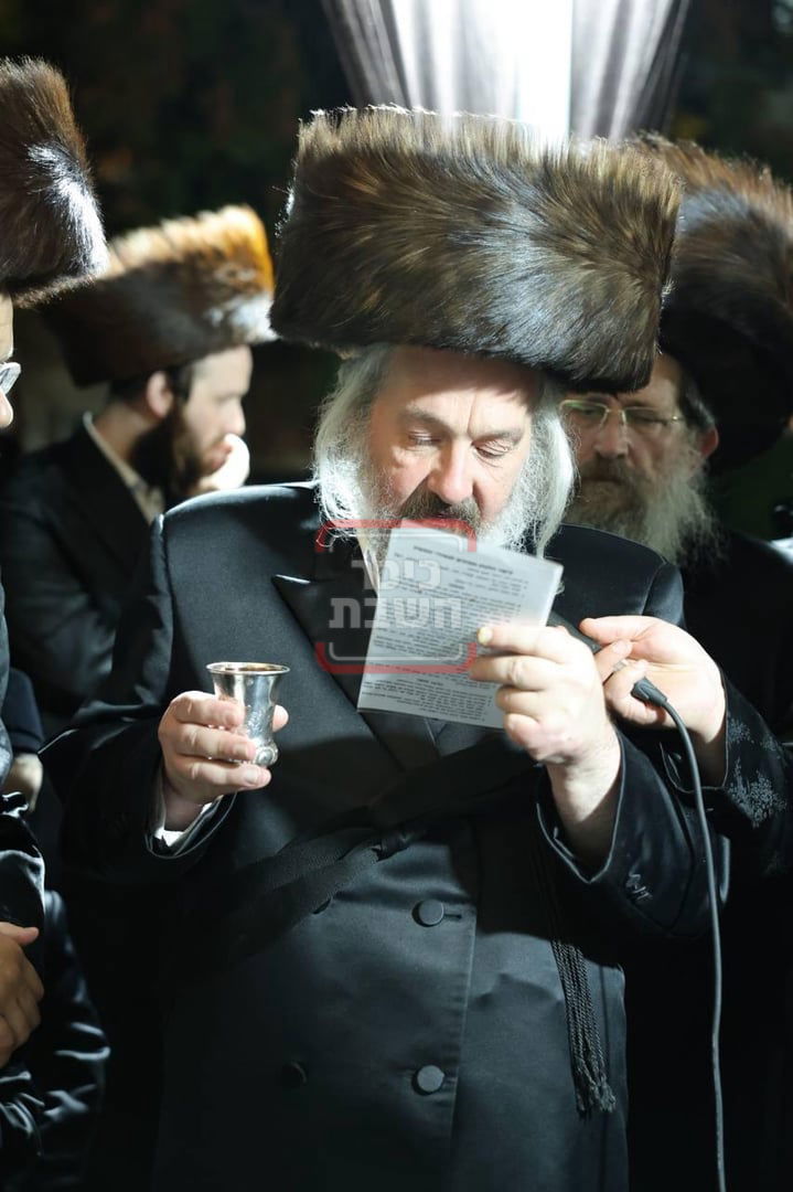 שמחת נישואי נכד האדמו"ר ממחנובקא בעלזא 