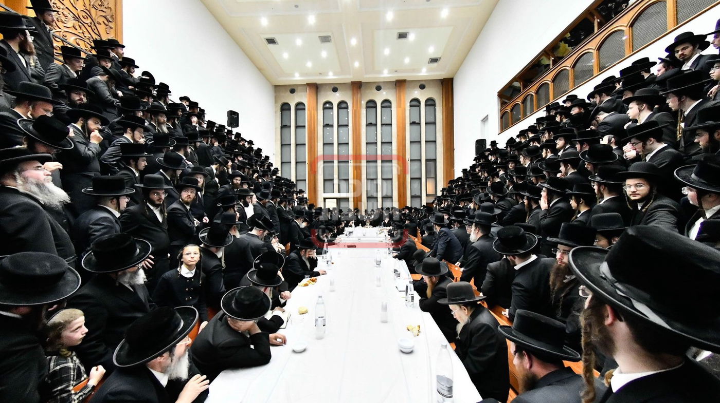 האדמו"ר מביאלה בטיש הילולא