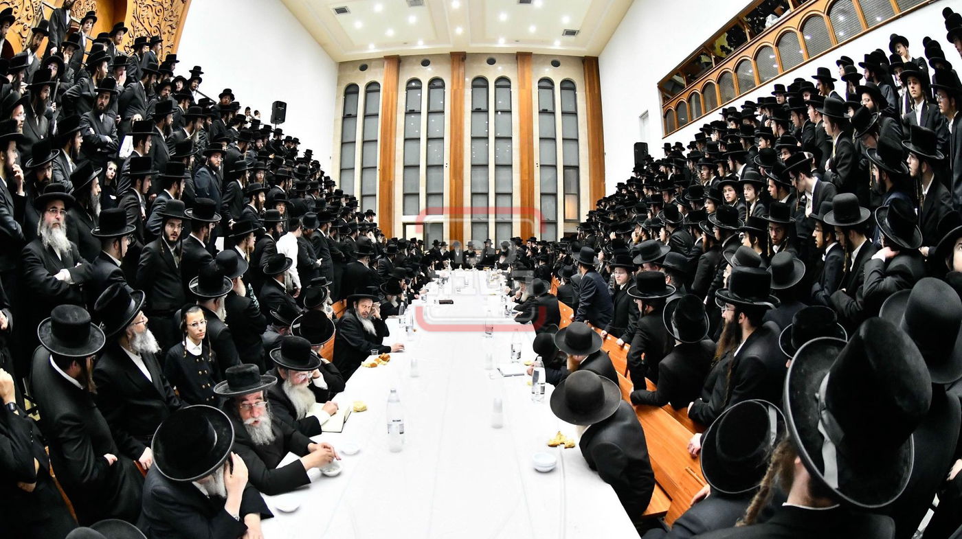 האדמו"ר מביאלה בטיש הילולא