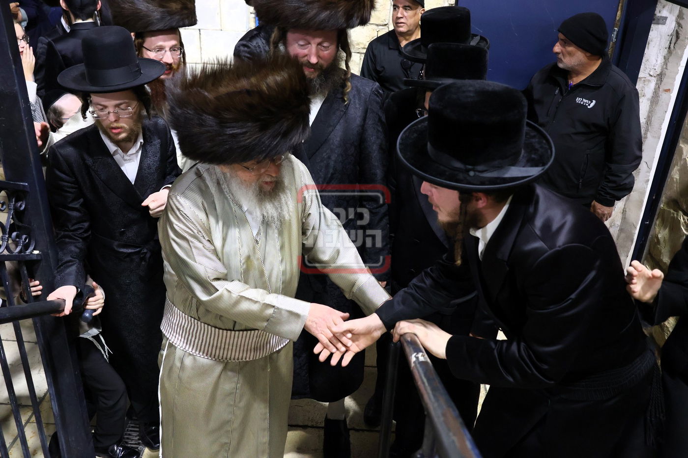 האדמו"ר מפינסק קרלין בשב"ק לך לך באתרא קדישא מירון