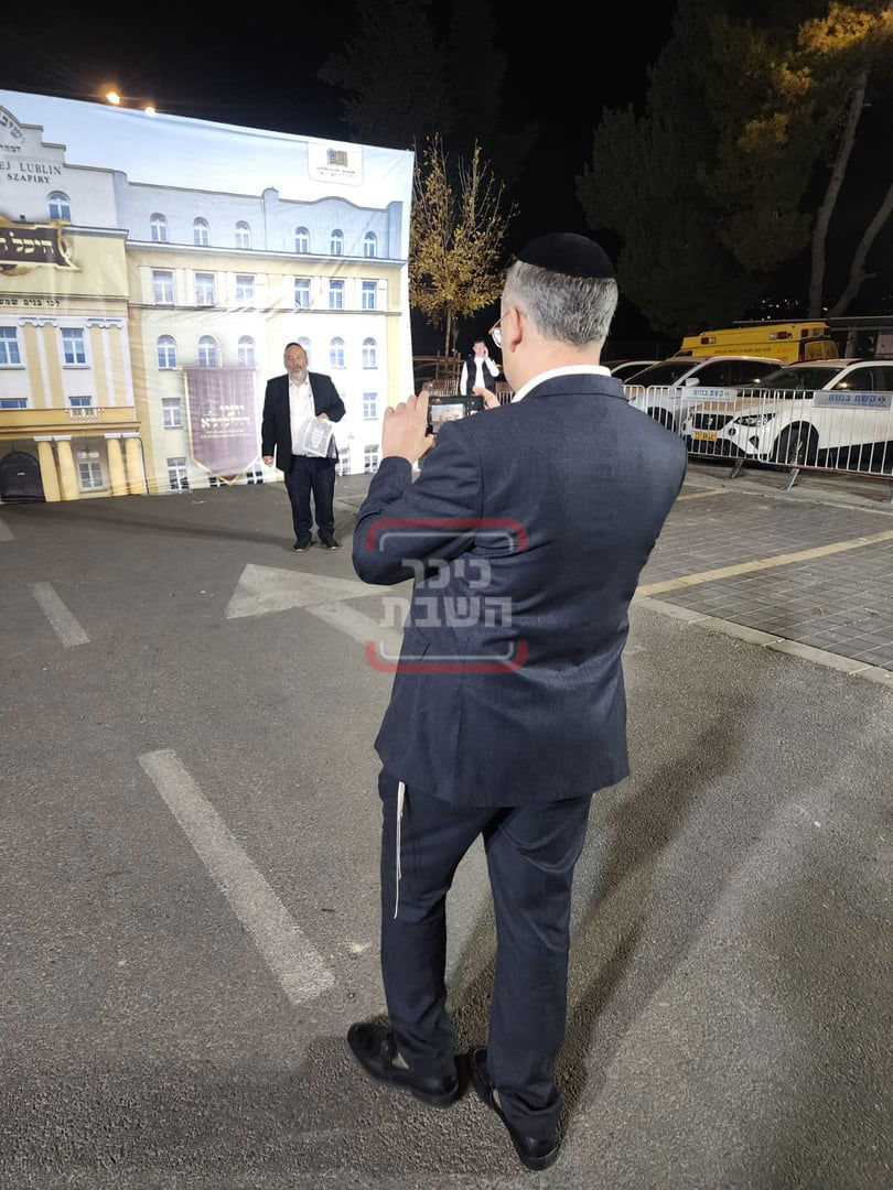 זופניק בכיכר • כל התמונות, הנייעס והחשיפות של השבוע