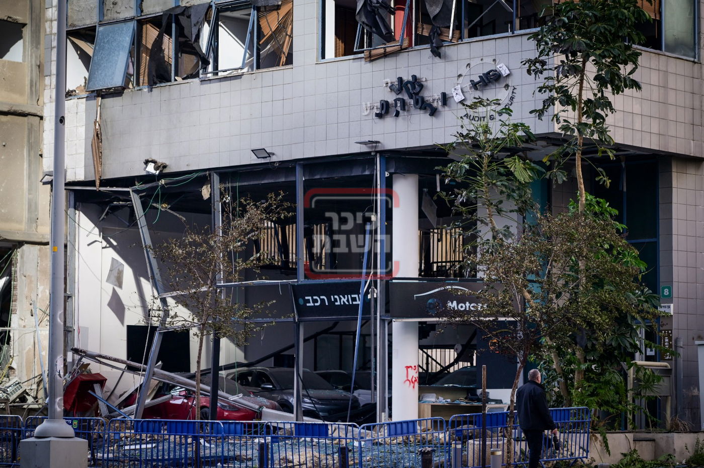 השבת הגנה על העיר | הכל התנפץ לרסיסים - מה נותר בשלמותו? 