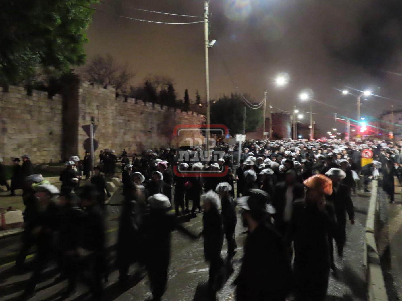 מסע הלוויית הגה"צ רבי שמעון ישראל שפירא זצ"ל