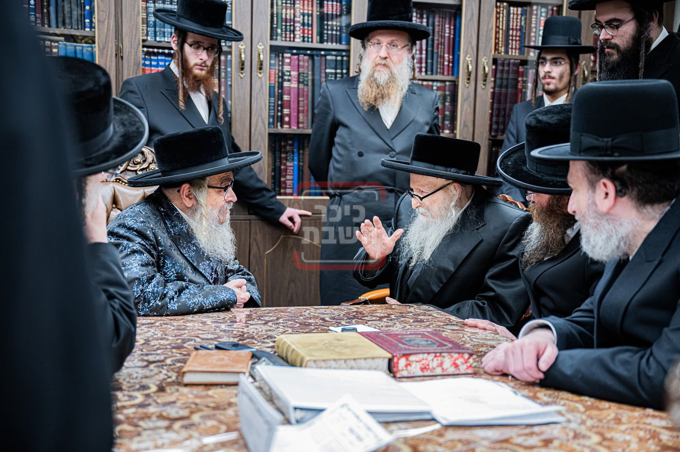 האדמו"ר מסערדאהעלי בביקור אצל האדמו"ר מסאטמר