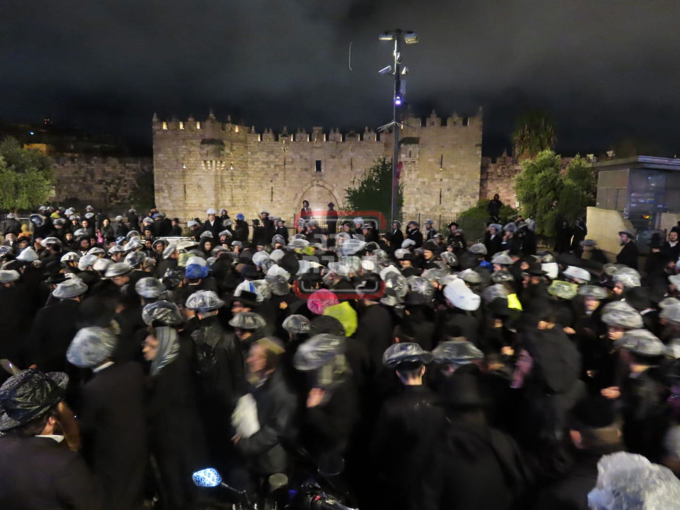 מסע הלוויית הגה"צ רבי שמעון ישראל שפירא זצ"ל