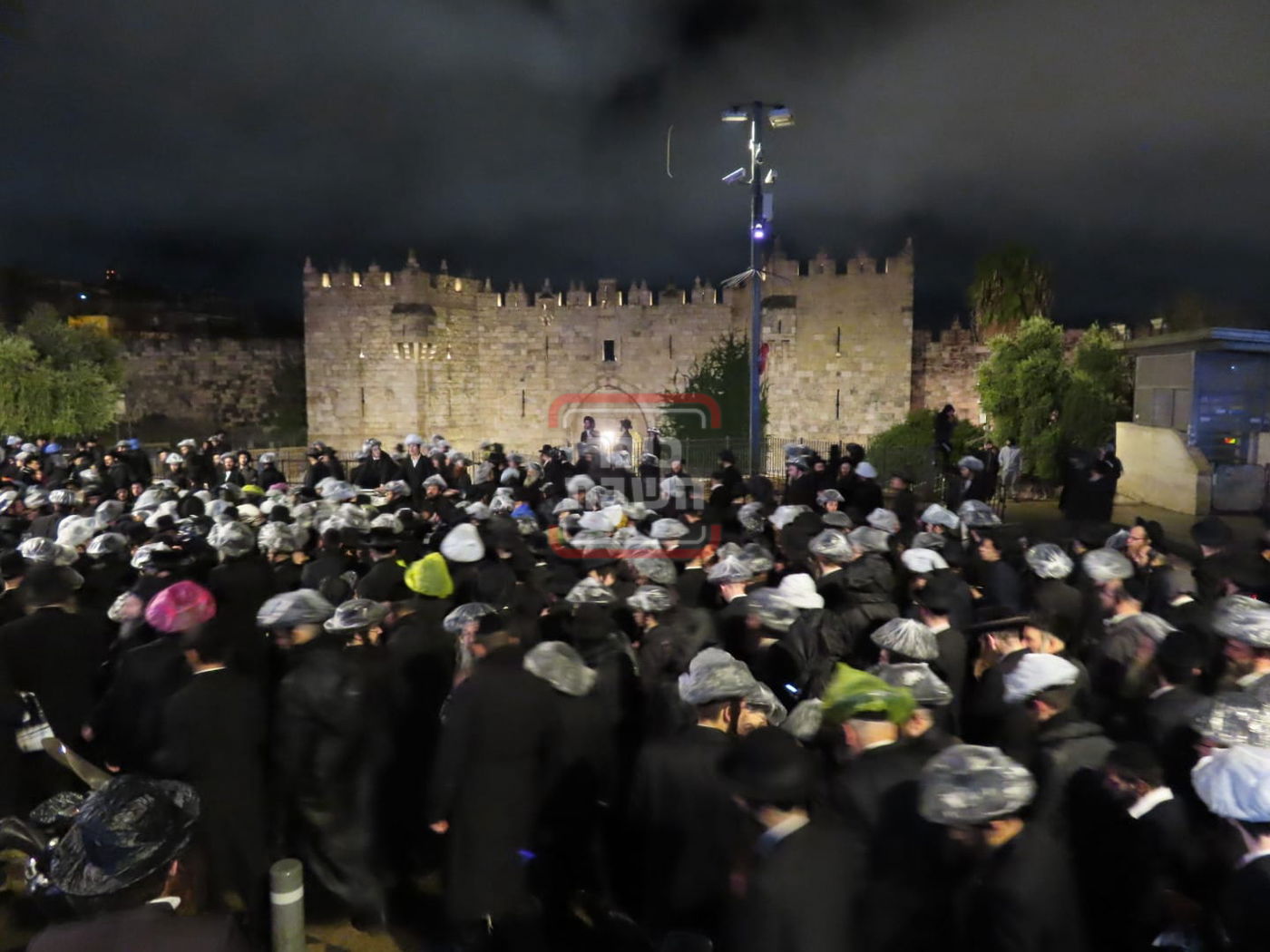 מסע הלוויית הגה"צ רבי שמעון ישראל שפירא זצ"ל