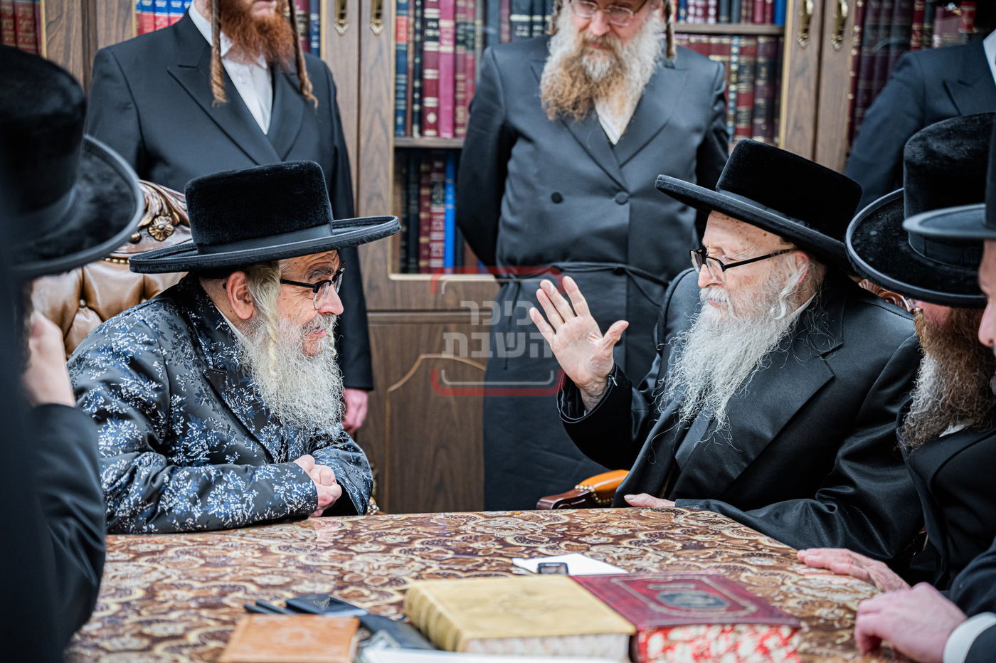 האדמו"ר מסערדאהעלי בביקור אצל האדמו"ר מסאטמר