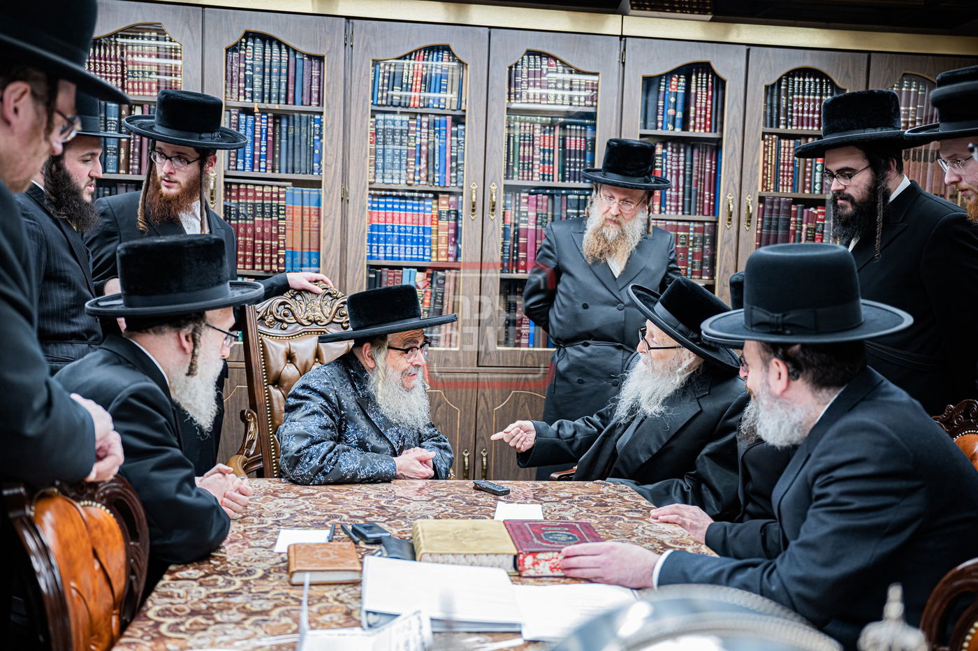 האדמו"ר מסערדאהעלי בביקור אצל האדמו"ר מסאטמר