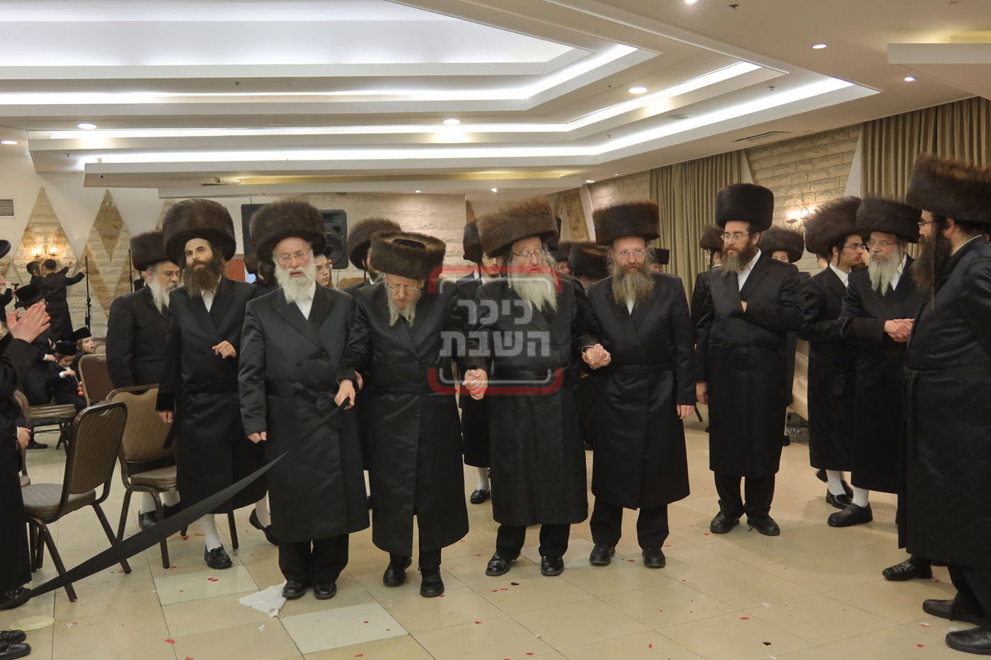 שמחת נישואי נינת האדמו"ר מביאלה זצ"ל