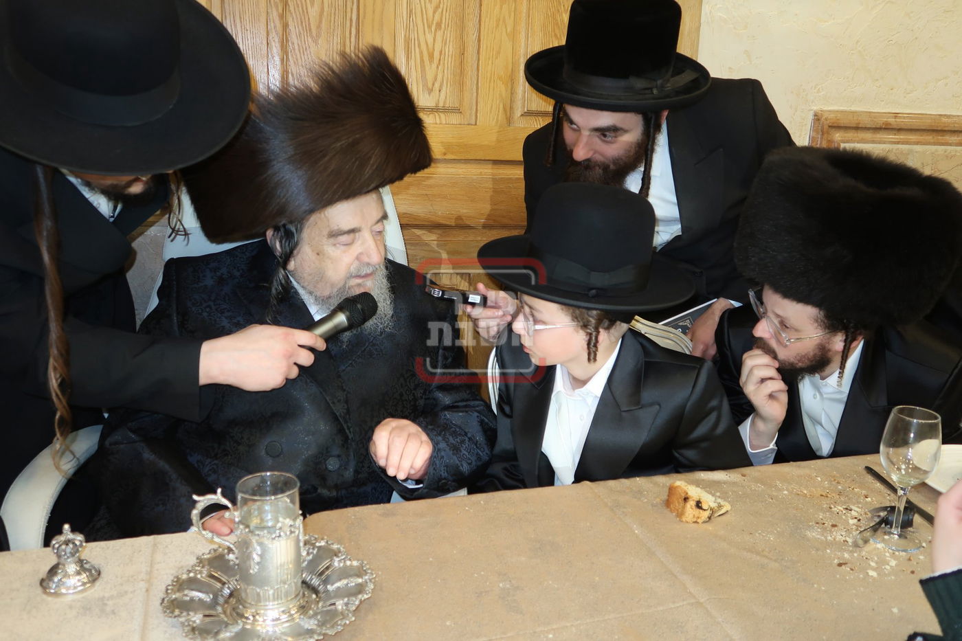 שמחת הבר מצווה לנין הגה"צ רבי יעקב מאיר שכטר