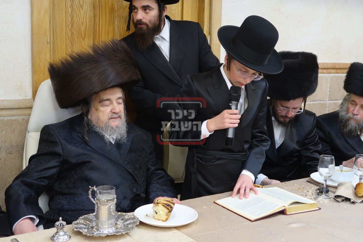 שמחת הבר מצווה לנין הגה"צ רבי יעקב מאיר שכטר