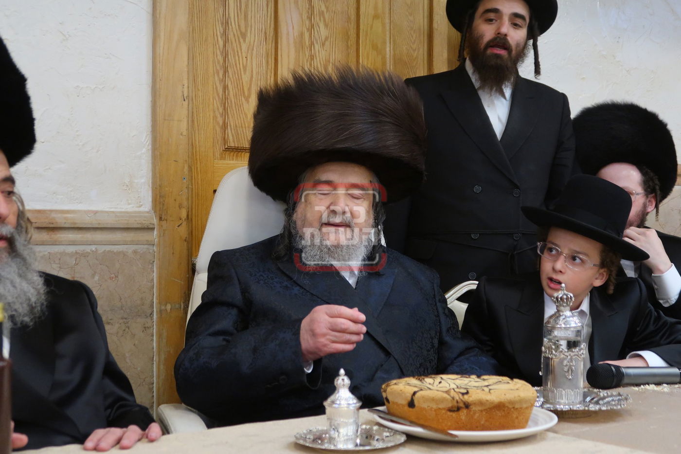 שמחת הבר מצווה לנין הגה"צ רבי יעקב מאיר שכטר