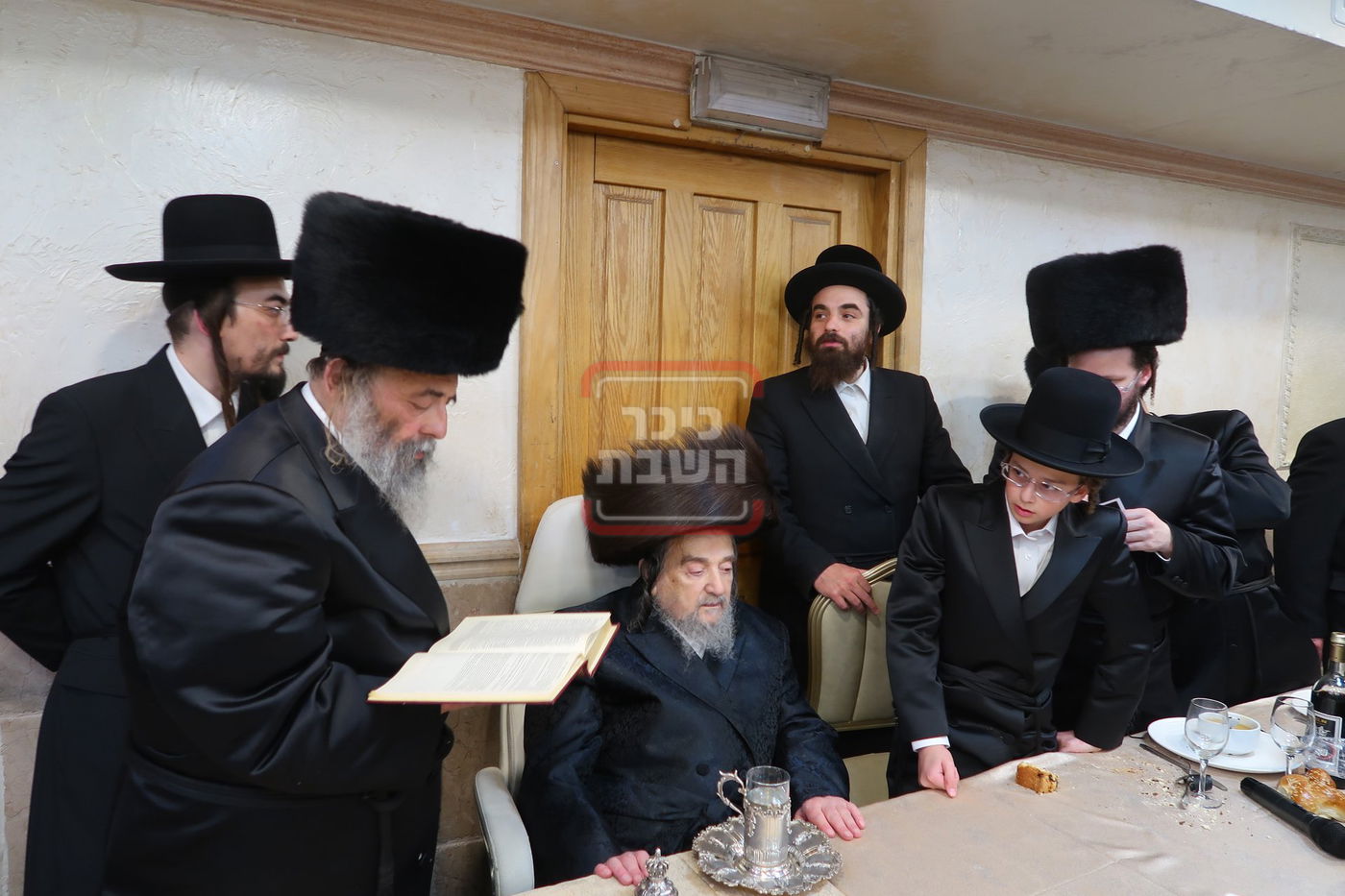 שמחת הבר מצווה לנין הגה"צ רבי יעקב מאיר שכטר