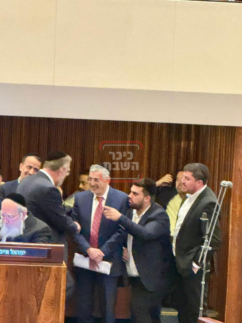 זופניק בכיכר | כל התמונות, הנייעס והחשיפות של השבוע