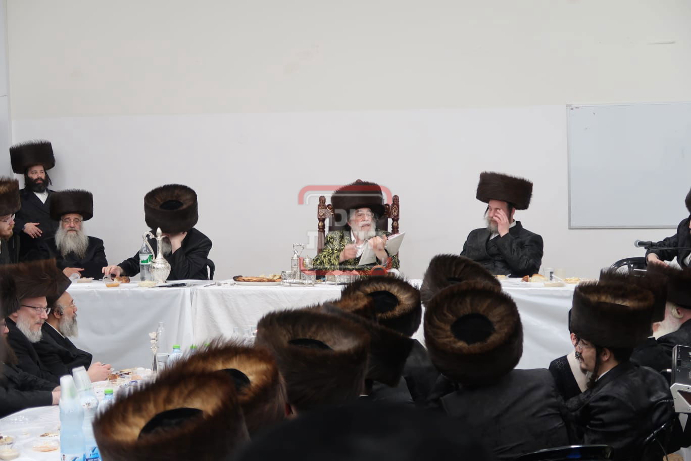 שמחת הפארשפיל לרגל נישואי נכדת האדמו"ר מויז'ניץ 