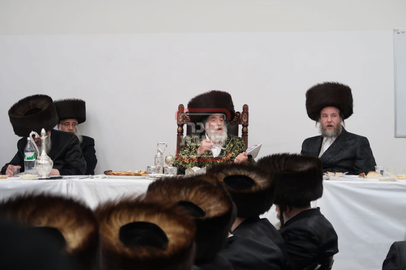 שמחת הפארשפיל לרגל נישואי נכדת האדמו"ר מויז'ניץ 