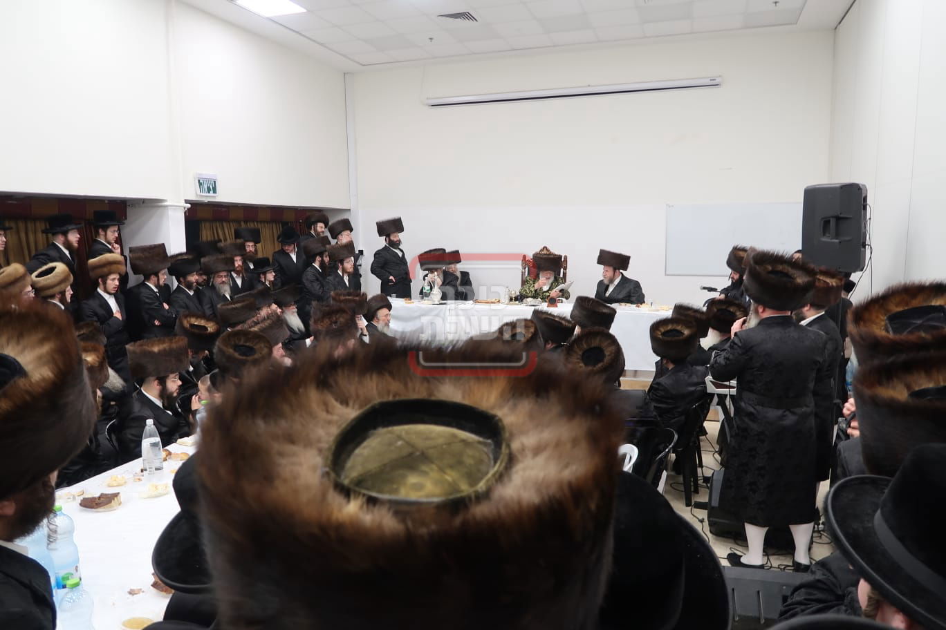 שמחת הפארשפיל לרגל נישואי נכדת האדמו"ר מויז'ניץ 