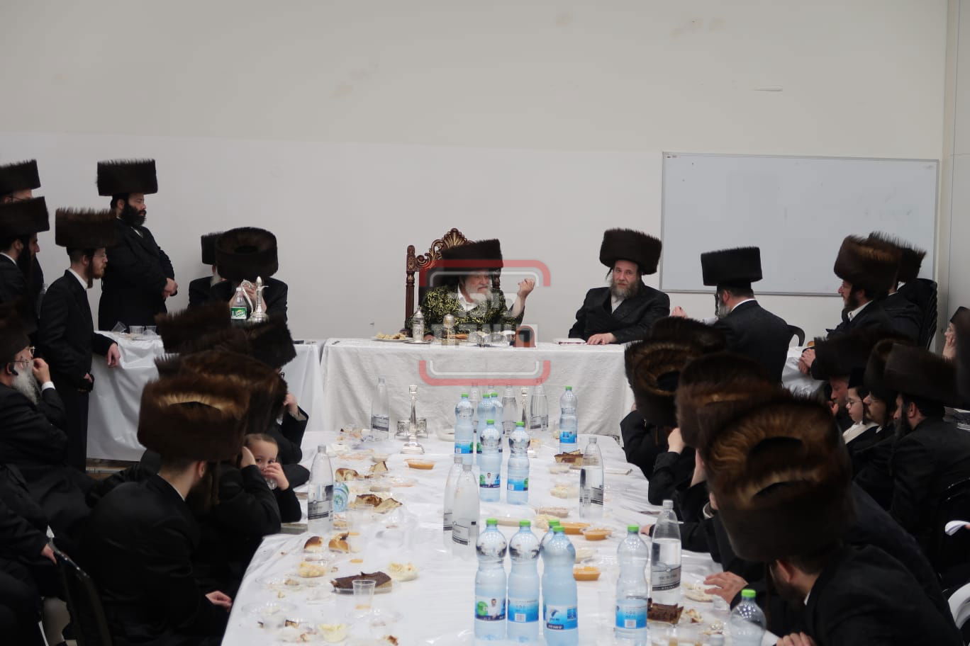 שמחת הפארשפיל לרגל נישואי נכדת האדמו"ר מויז'ניץ 