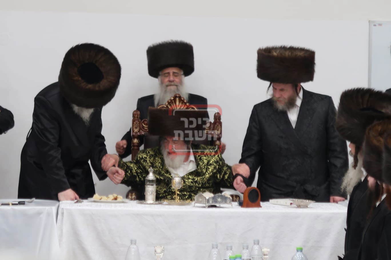 שמחת הפארשפיל לרגל נישואי נכדת האדמו"ר מויז'ניץ 