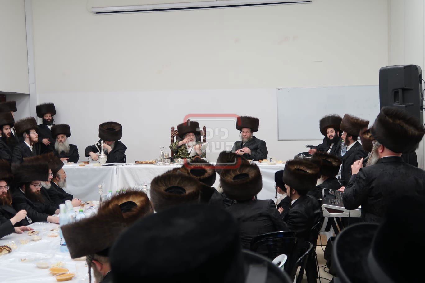 שמחת הפארשפיל לרגל נישואי נכדת האדמו"ר מויז'ניץ 