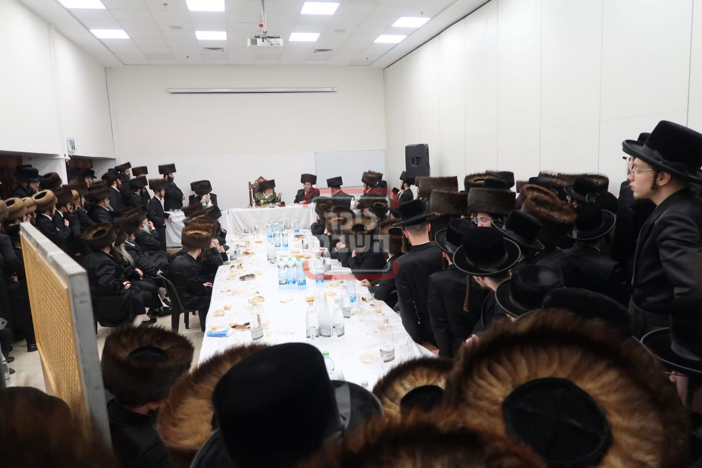 שמחת הפארשפיל לרגל נישואי נכדת האדמו"ר מויז'ניץ 