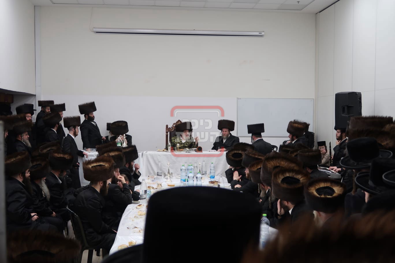 שמחת הפארשפיל לרגל נישואי נכדת האדמו"ר מויז'ניץ 