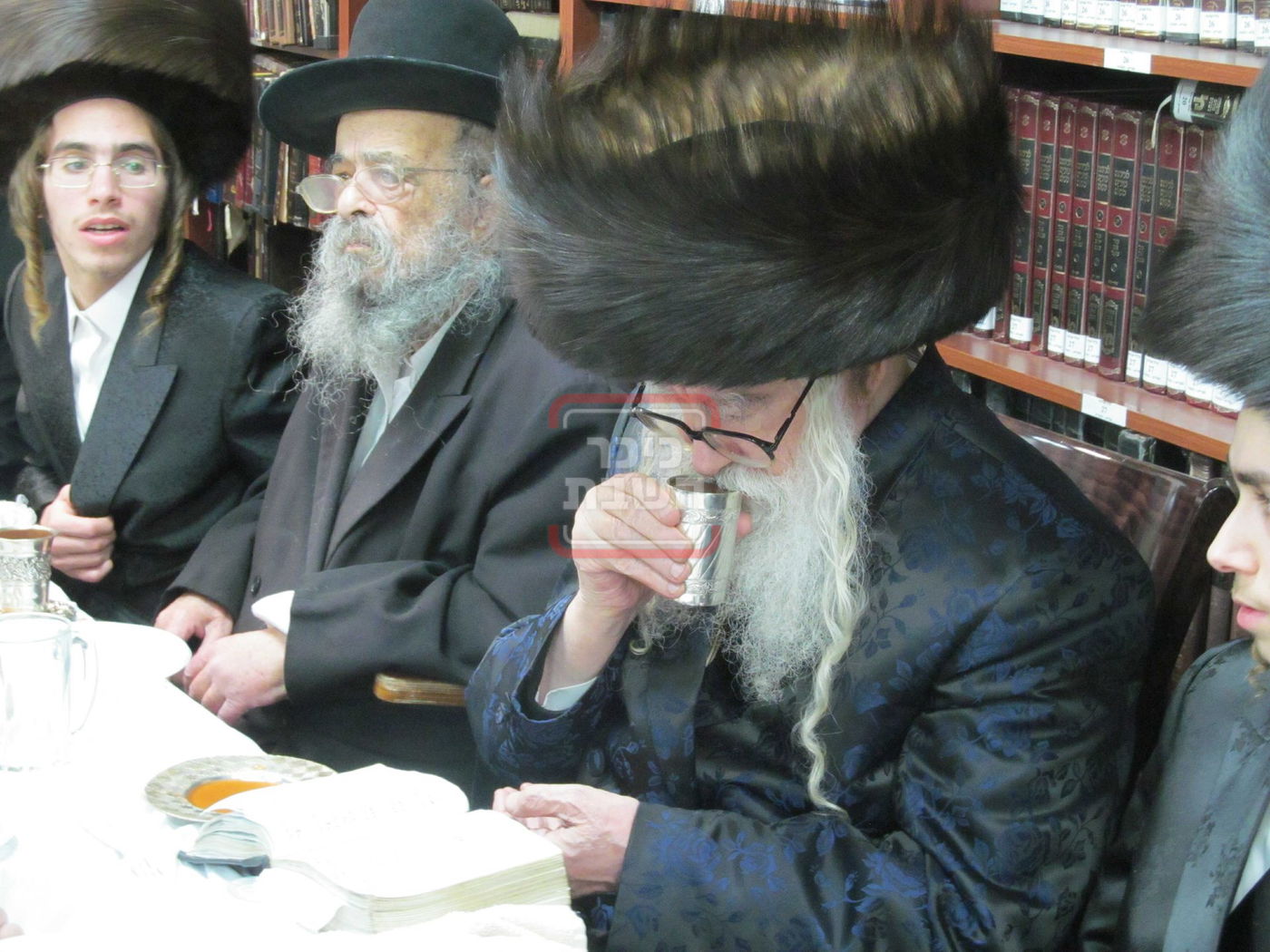 שמחת השבע ברכות לנכד האדמו"ר ממשכנות הרועים