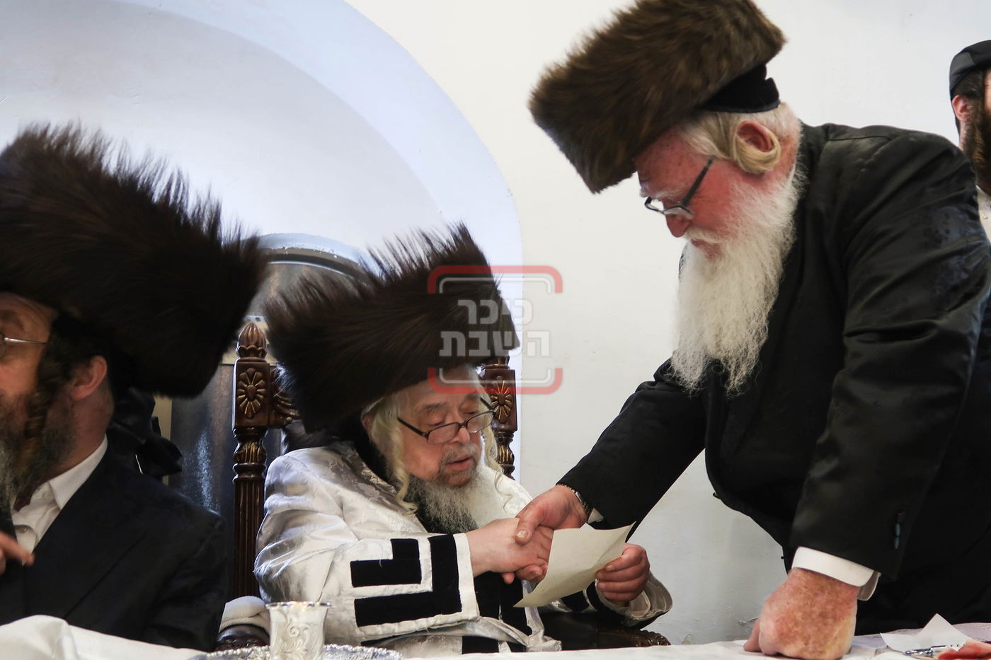 פורים בחצה"ק קרעטשניף סיגעט