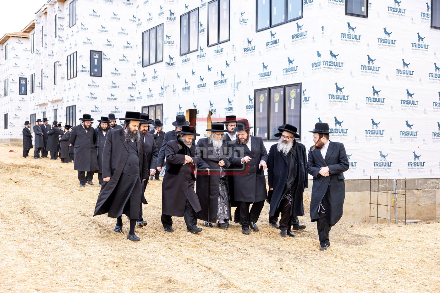 האדמו"ר מסאטמר בסיור בבלומינג גראָוו