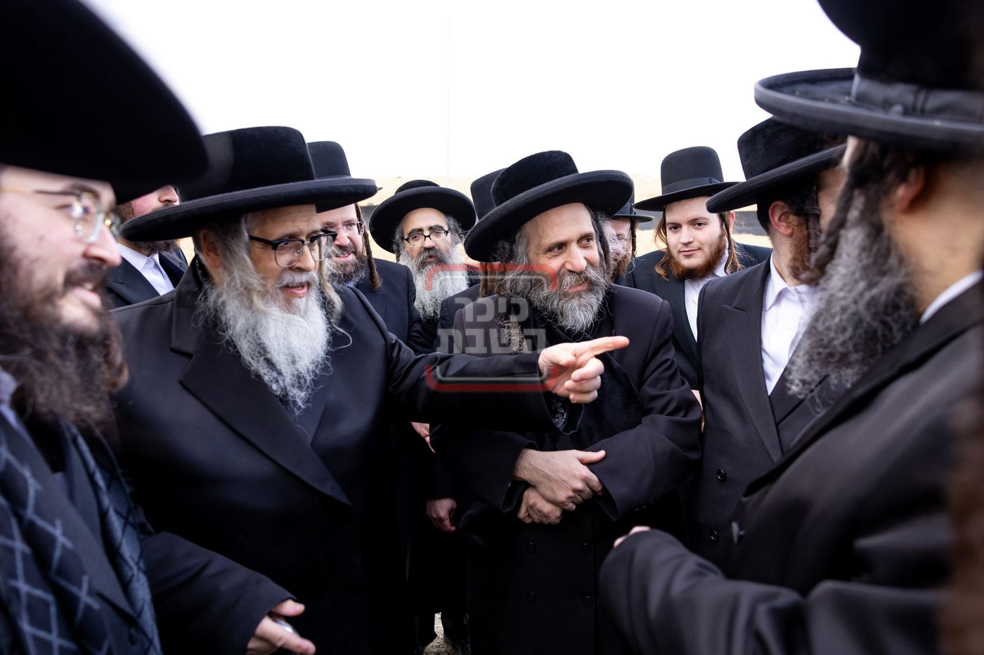 האדמו"ר מסאטמר בסיור בבלומינג גראָוו