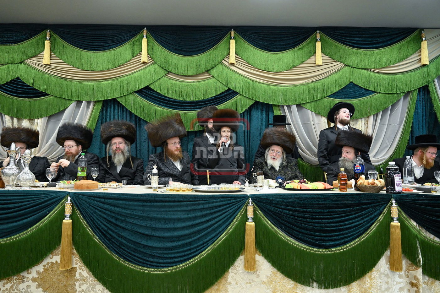 בר מצווה לבן האדמו"ר מספינקא בית שמש