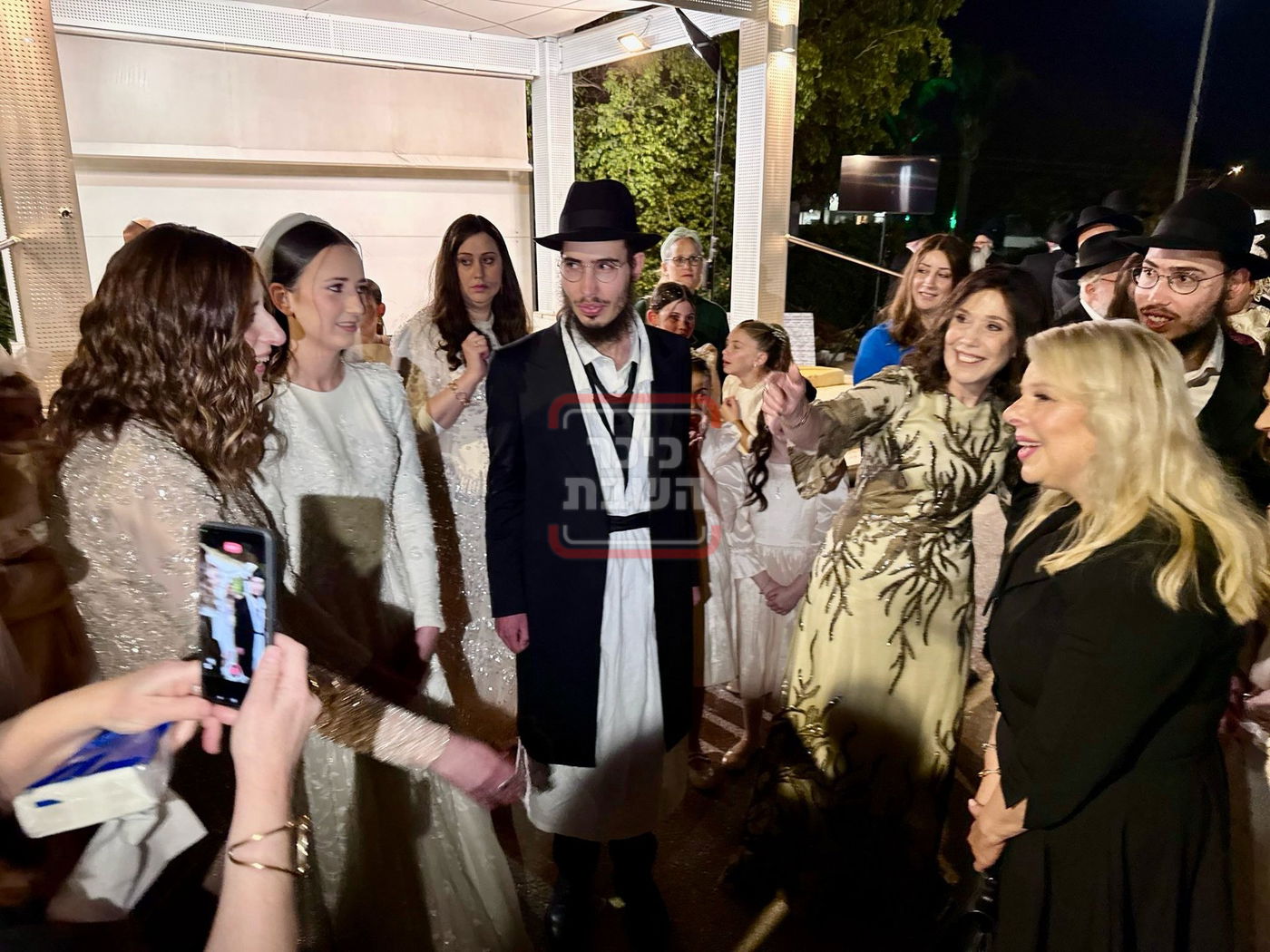 זופניק בכיכר | כל התמונות, הנייעס והחשיפות של השבוע