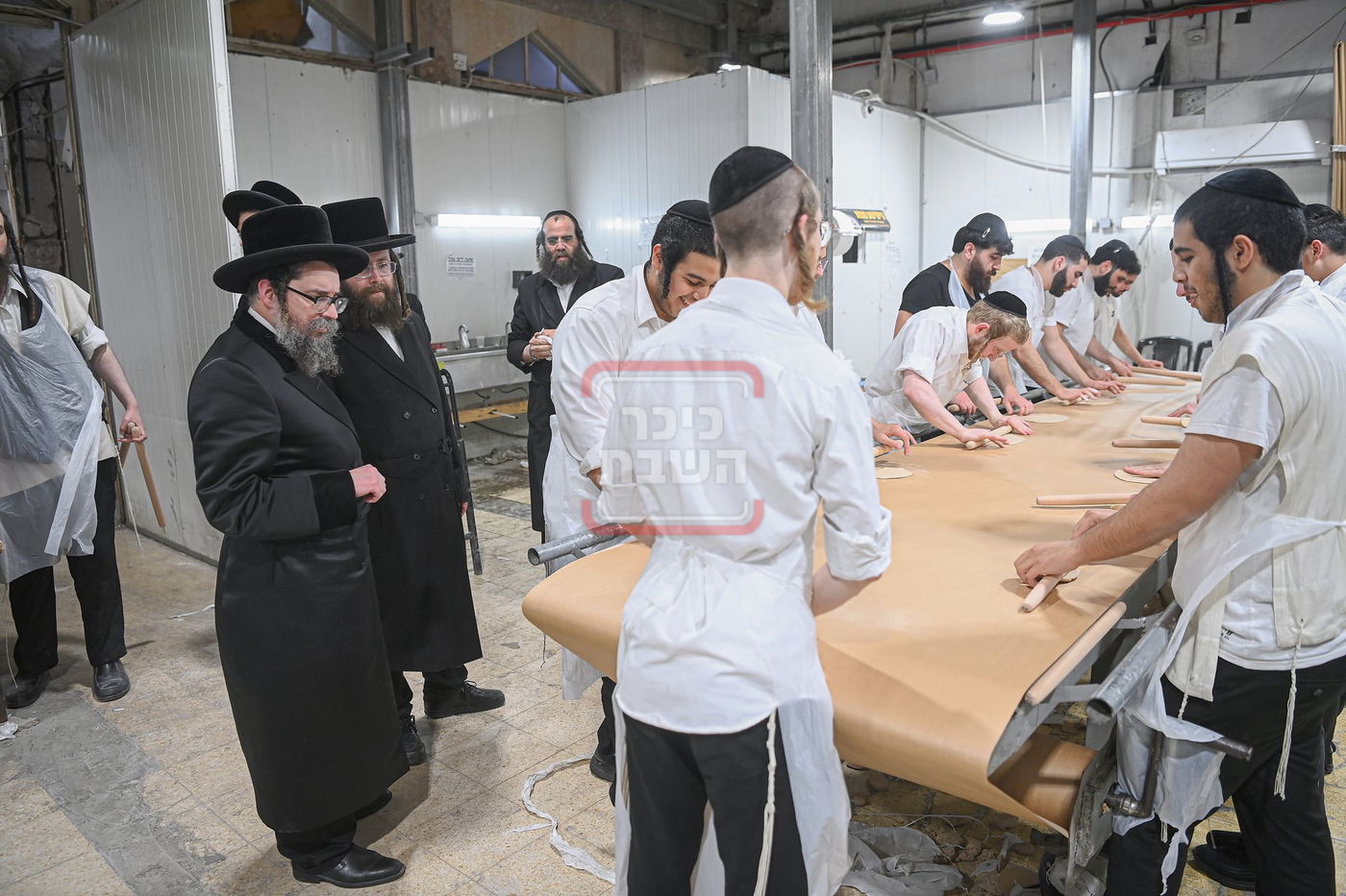 האדמו"ר מסקולען ירושלים באפיית מצות