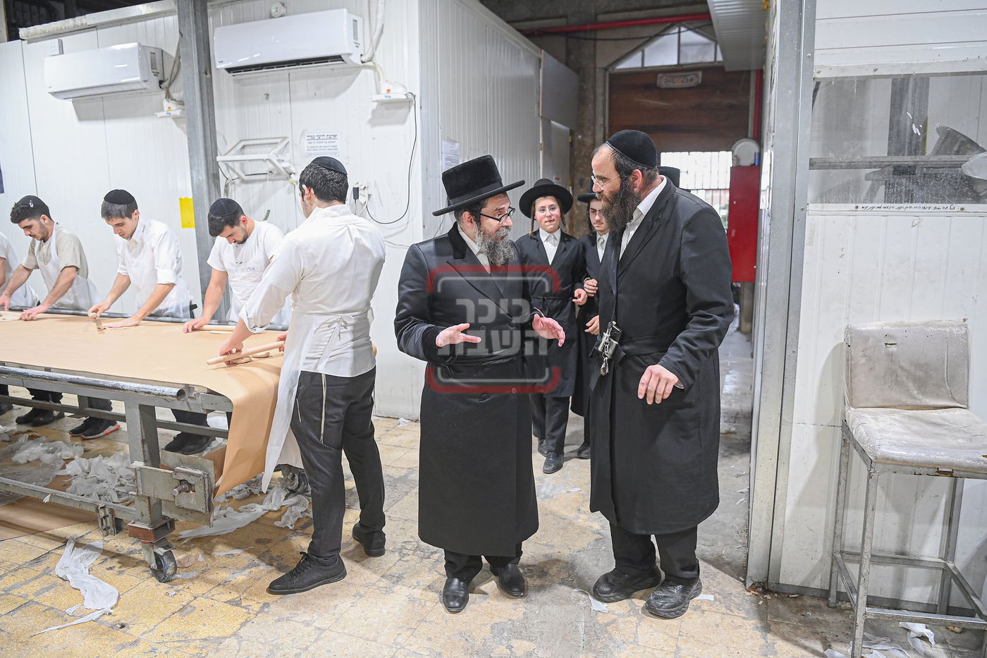 האדמו"ר מסקולען ירושלים באפיית מצות