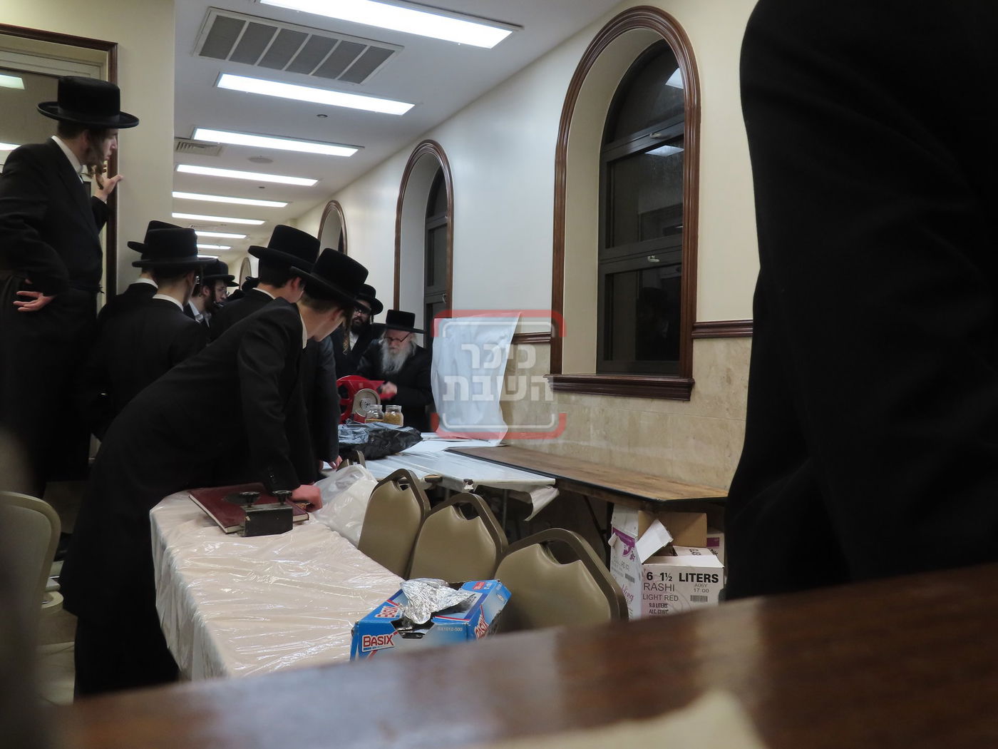 האדמו"ר מסערדאהעלי בטחינת חיטים