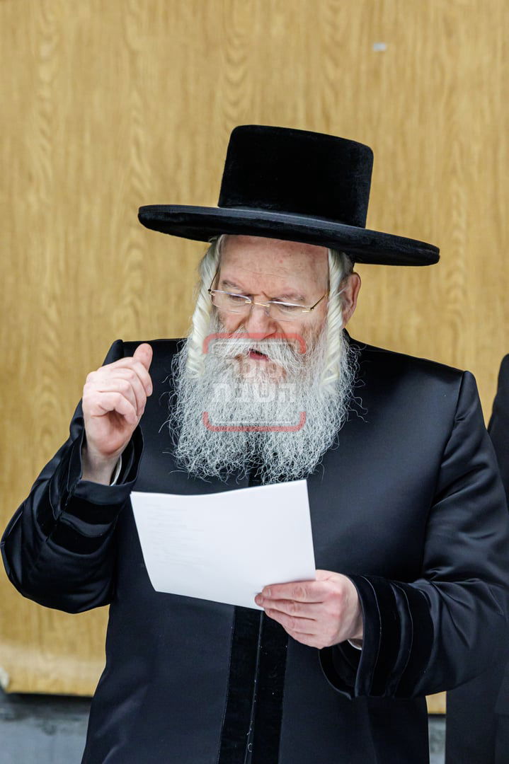 חג הפסח בחצה"ק באבוב