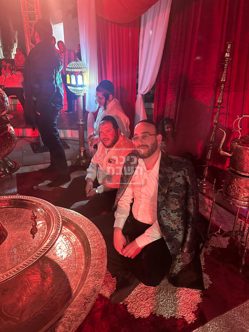 זופניק בכיכר | כל התמונות, הנייעס והחשיפות של פסח והמסתעף