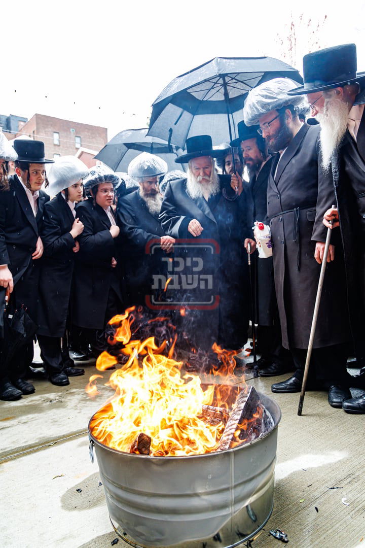 חג הפסח בחצה"ק באבוב