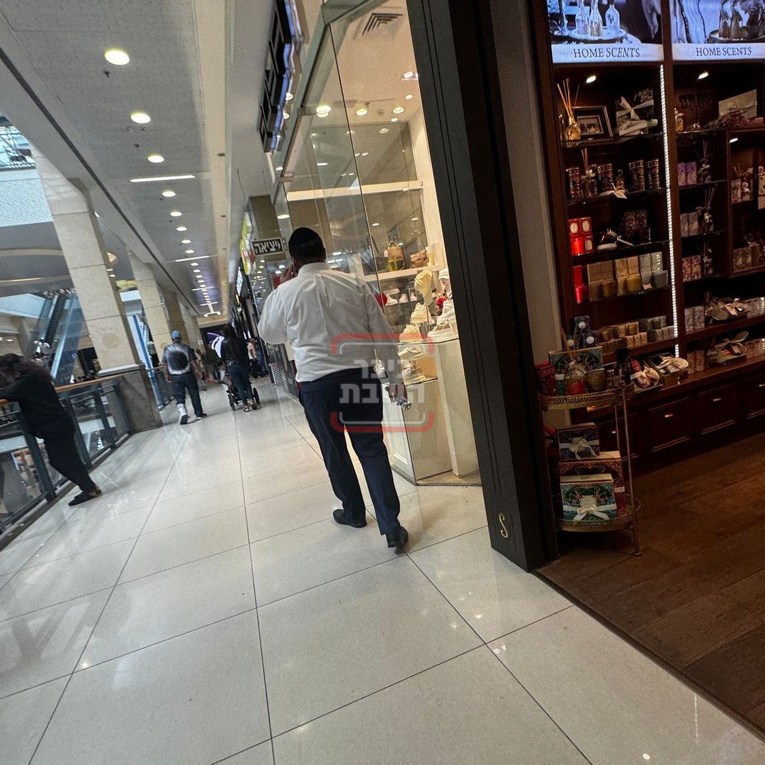 זופניק בכיכר | כל התמונות, הנייעס והחשיפות של פסח והמסתעף