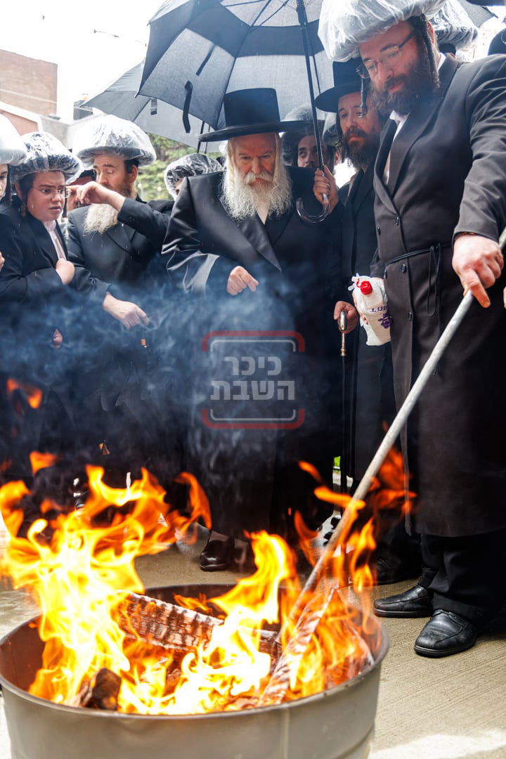 חג הפסח בחצה"ק באבוב