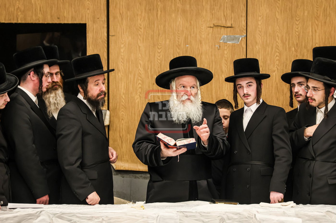 חג הפסח בחצה"ק באבוב