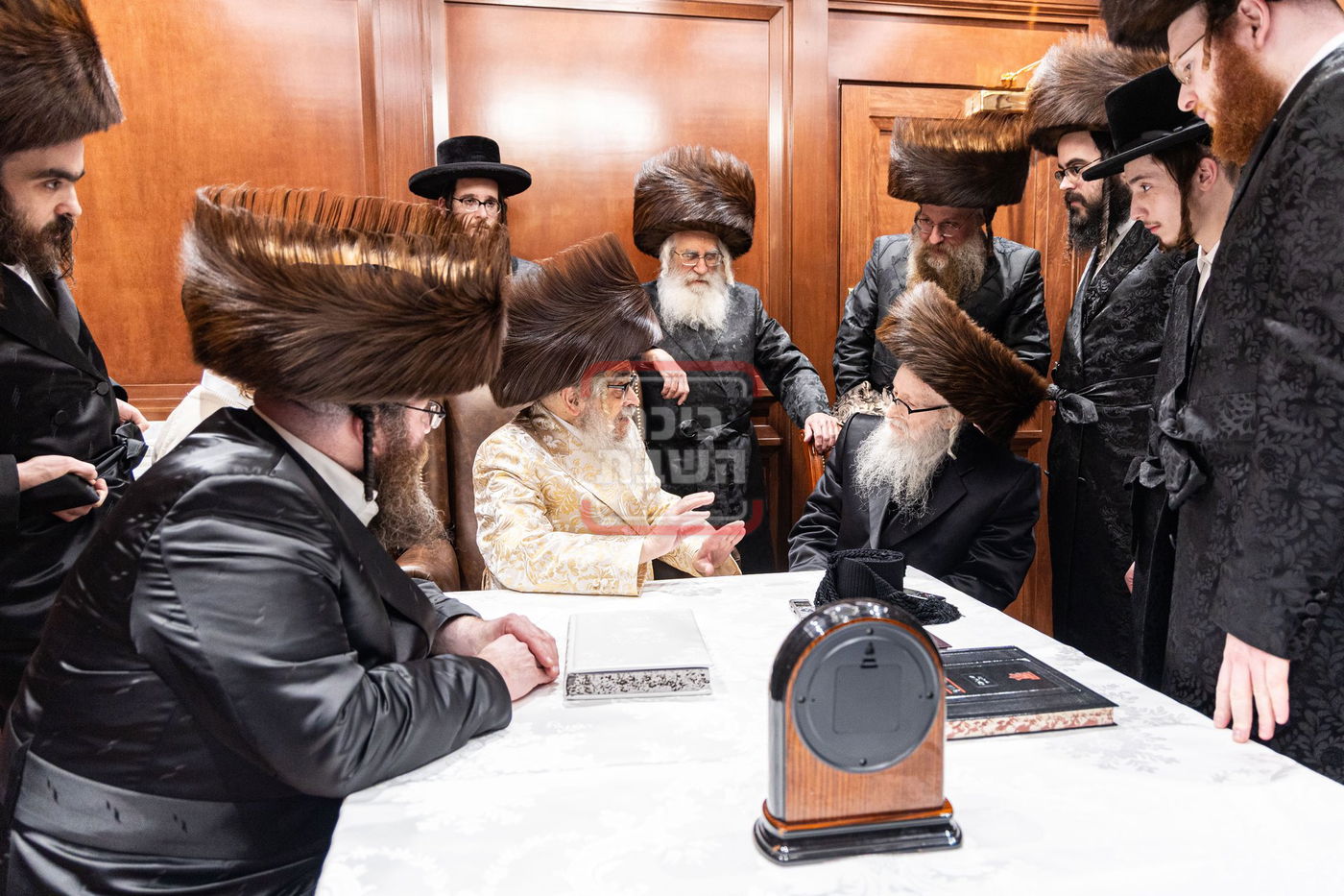 האדמו"ר מסערדאהעלי בביקור אצל האדמו"ר מסאטמר