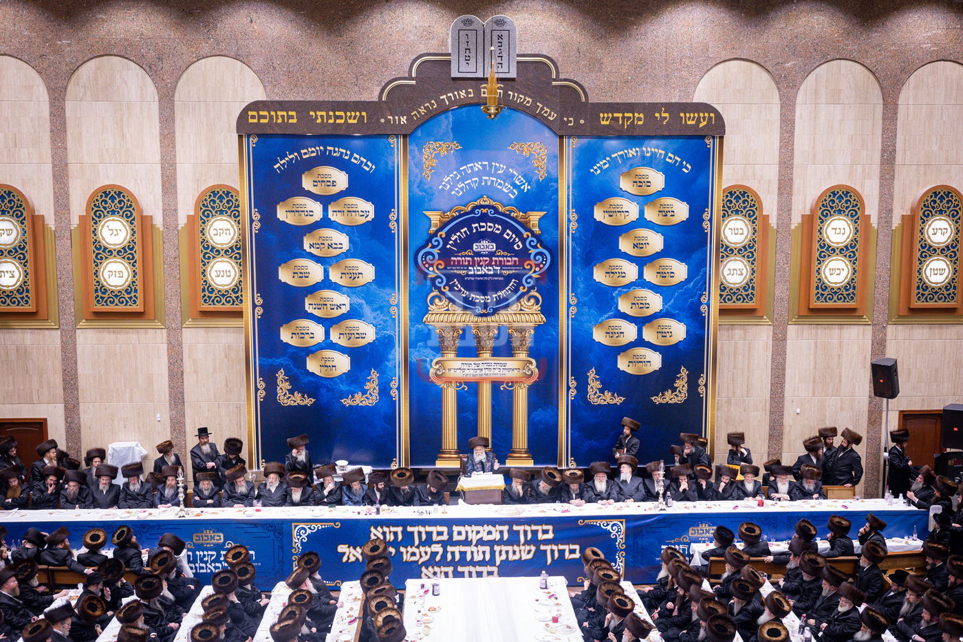 חג הפסח בחצה"ק באבוב