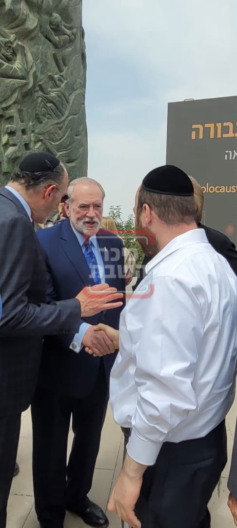 זופניק בכיכר | כל התמונות, הנייעס והחשיפות של פסח והמסתעף