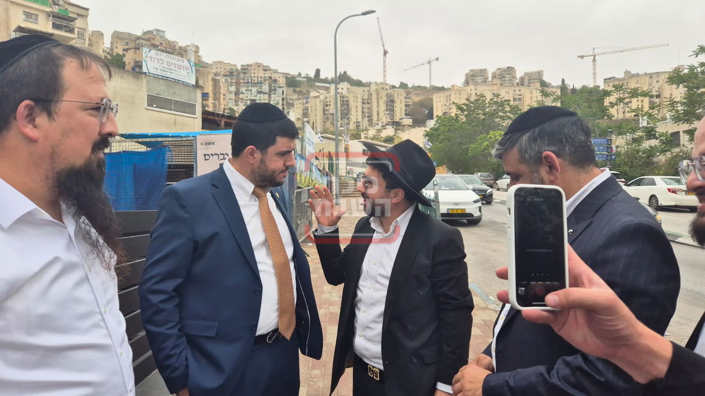 זופניק בכיכר | כל התמונות, הנייעס והחשיפות של פסח והמסתעף