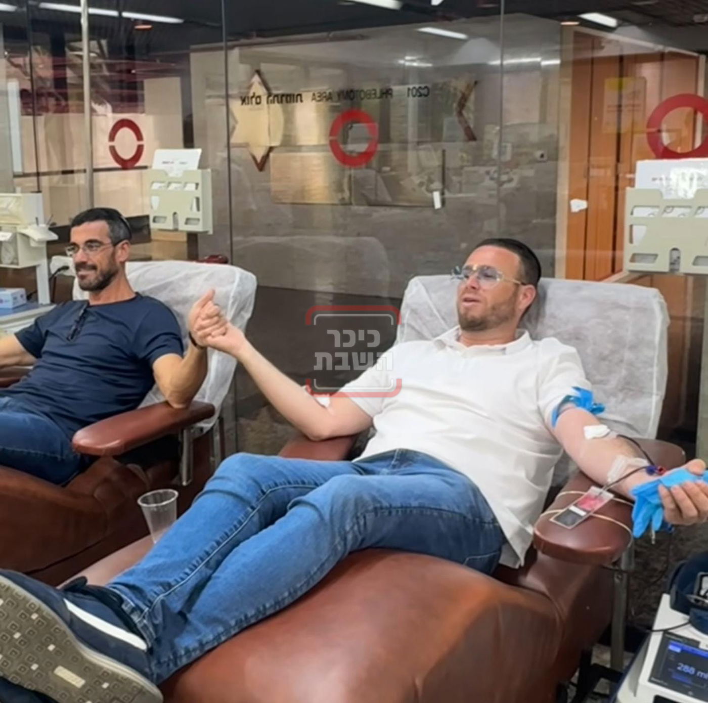 זופניק בכיכר | כל התמונות, הנייעס והחשיפות של פסח והמסתעף